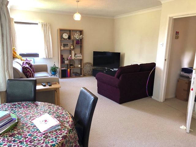 Property photo 3 of 9