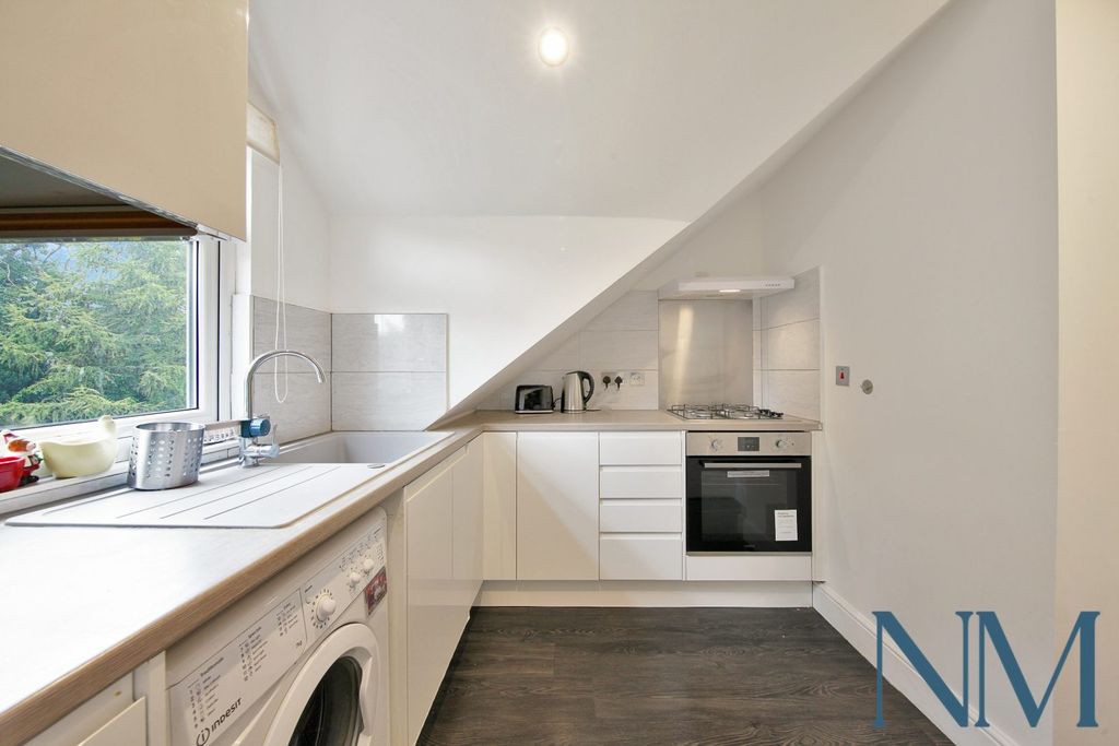 Property photo 2 of 10 Gallery