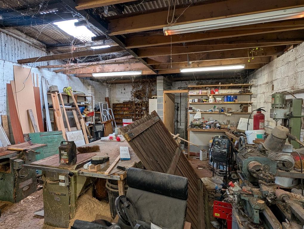 Property photo 3 of 5 2.Jpg