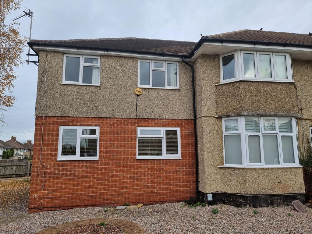 Property photo 2 of 9