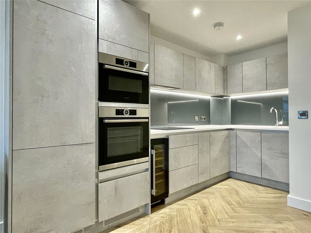 Property photo 3 of 14 Picture No. 01