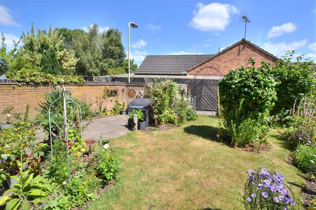 Property photo 3 of 18 Highbridge (11).Jpg