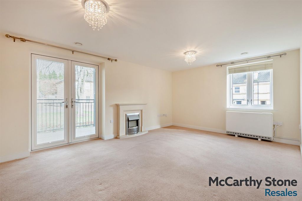 Property photo 2 of 24 8681010-Interior13-800.Jpg