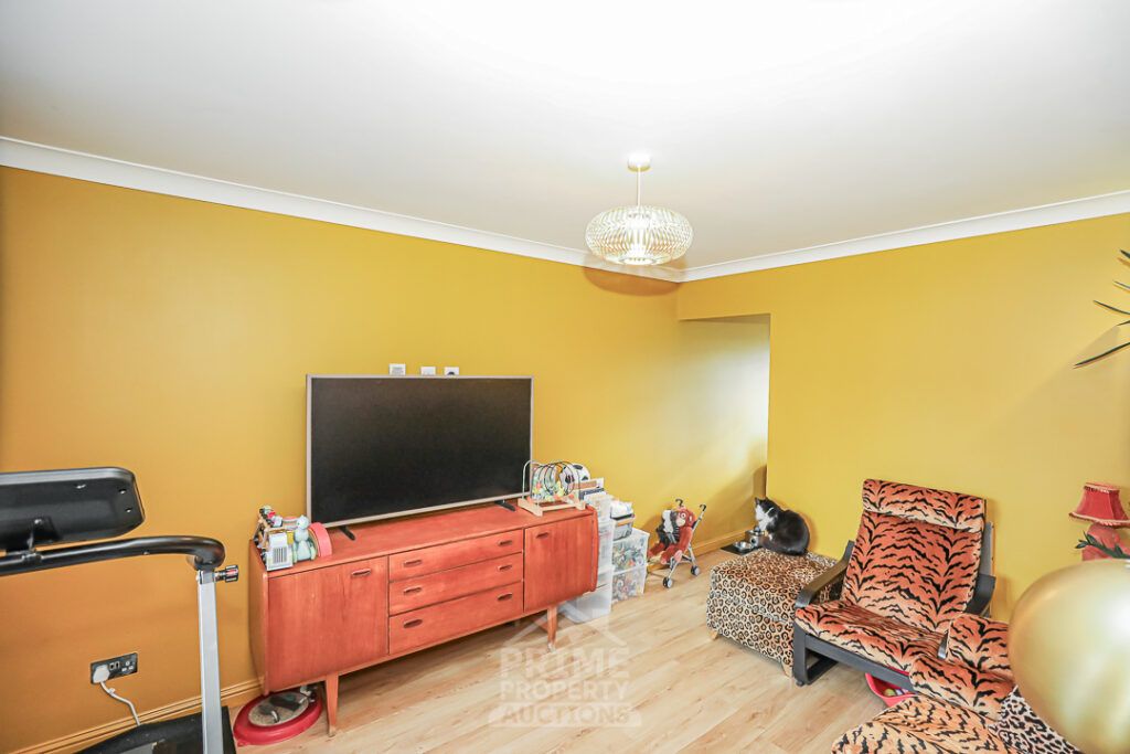 Property photo 3 of 15