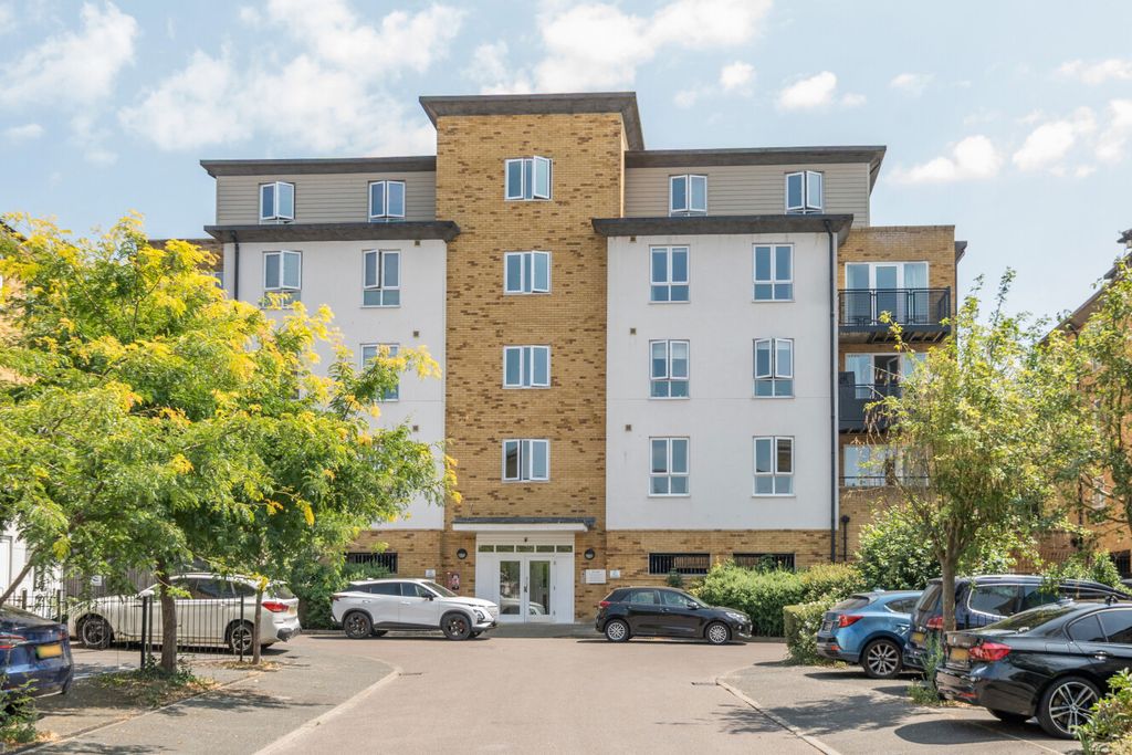 Property photo 1 of 9 1487567-2-6A5A215...