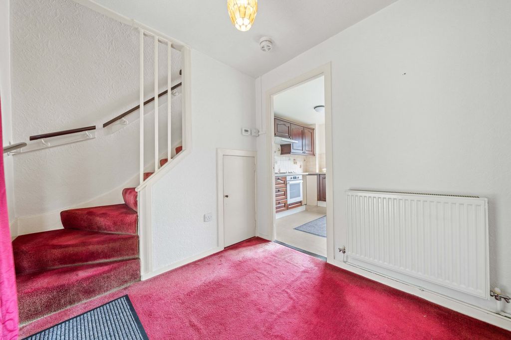 Property photo 2 of 22