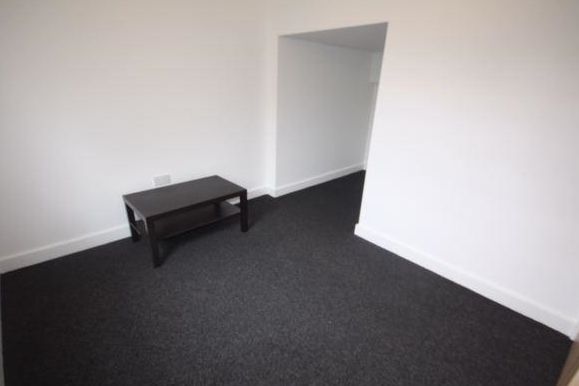 Property photo 3 of 9 Bedroom