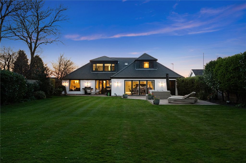 Property photo 3 of 34 Picture No. 09