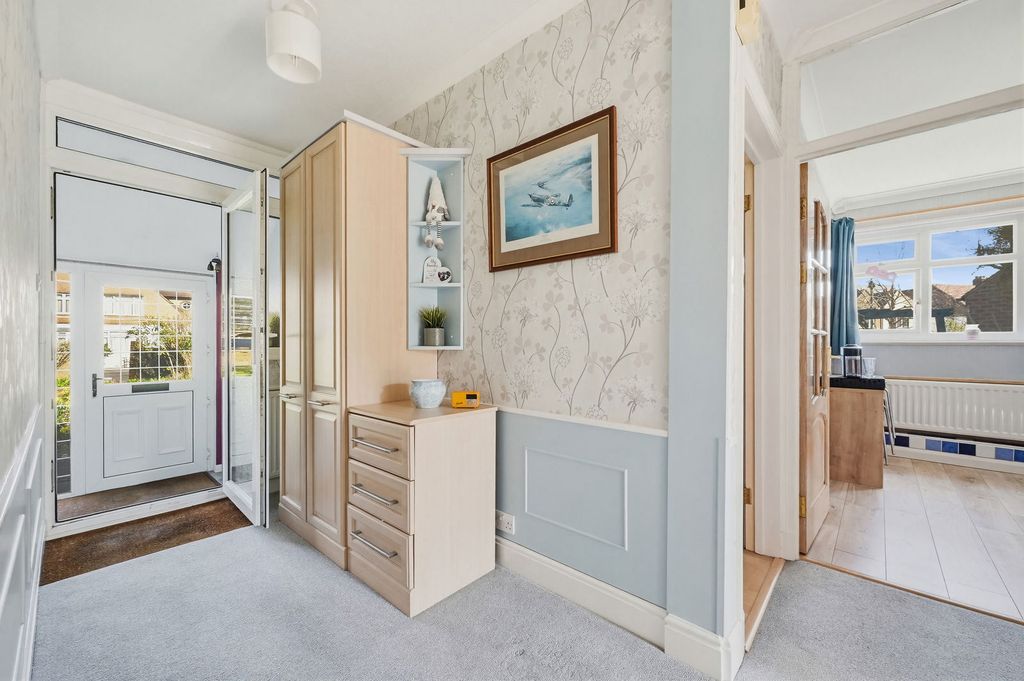 Property photo 2 of 22