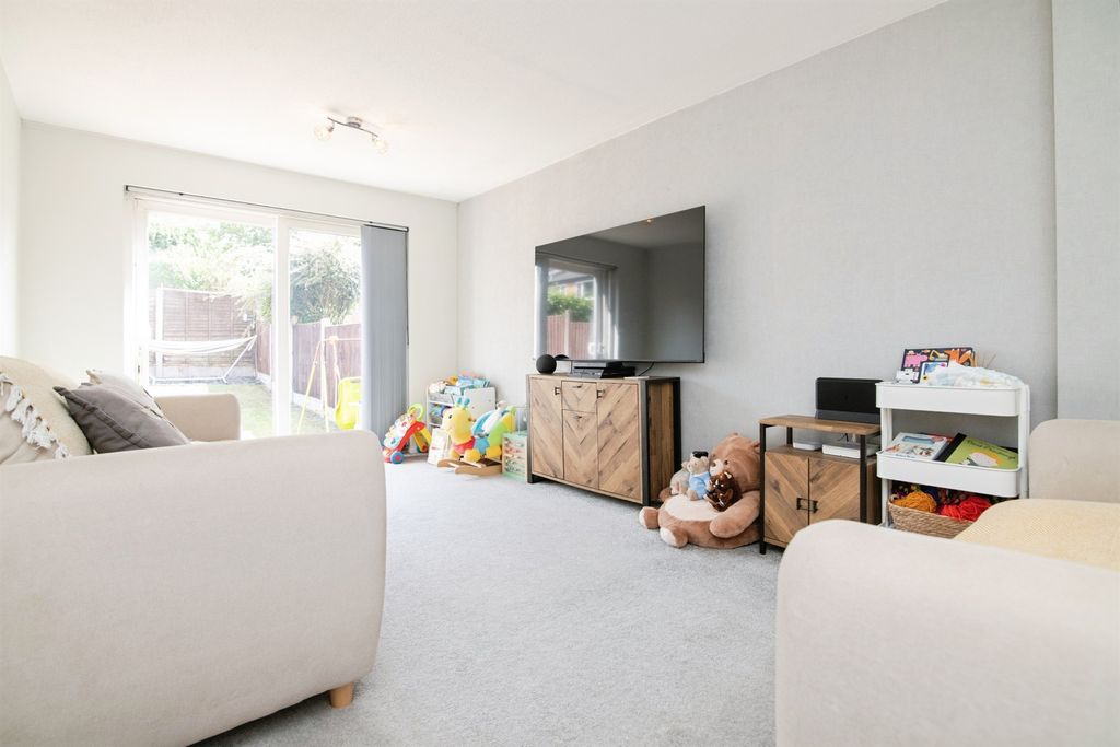 Property photo 2 of 16