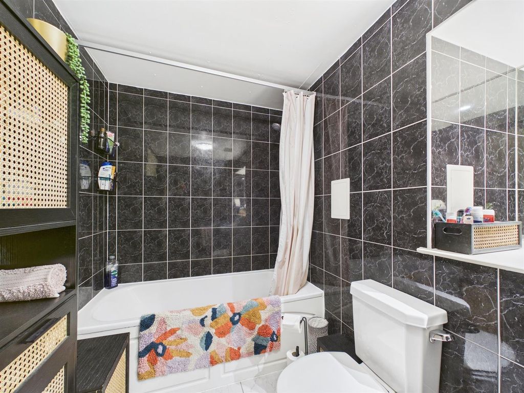 Additional image 14 of 2 bed flat for sale11 Rosslyn House, Glasgow Road Perth PH2