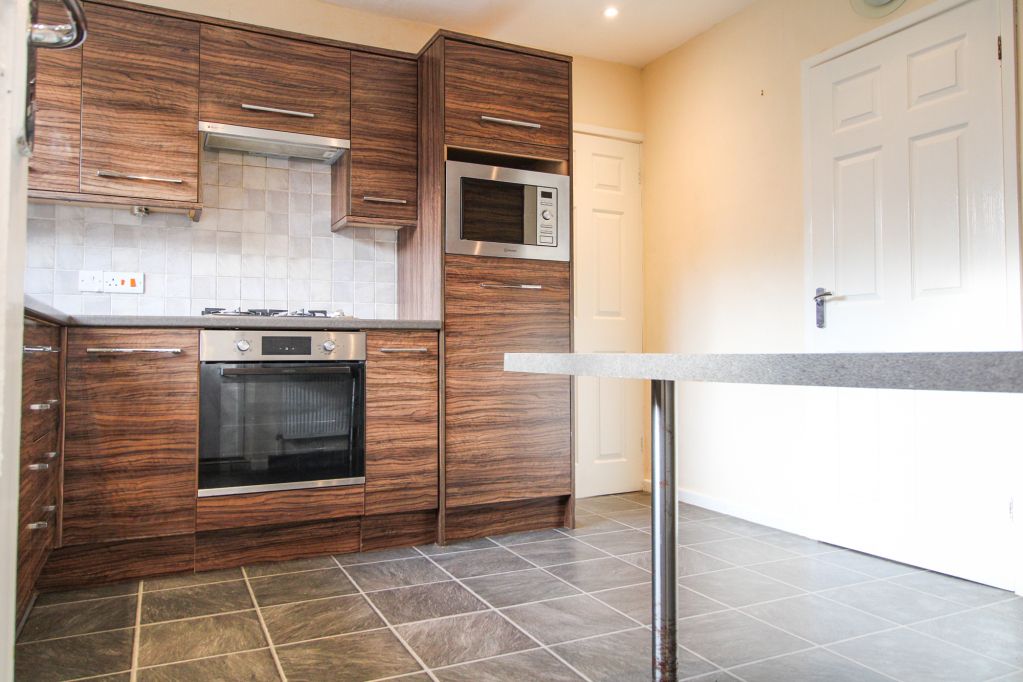 Property photo 2 of 18 Kitchen