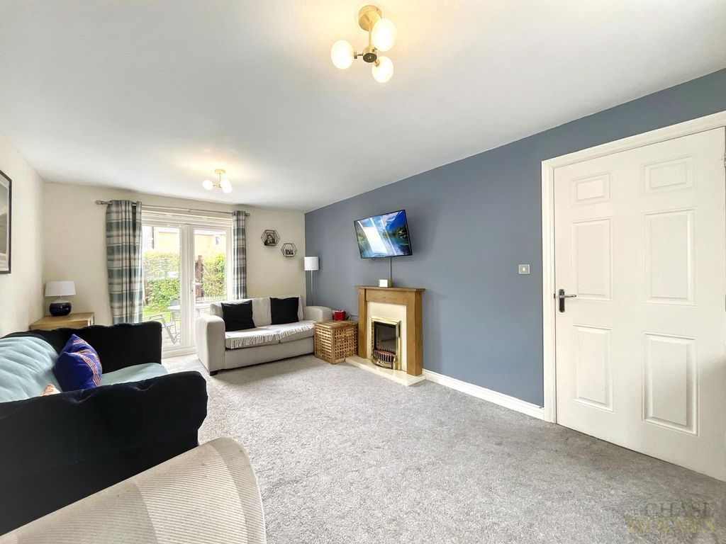 Property photo 2 of 23