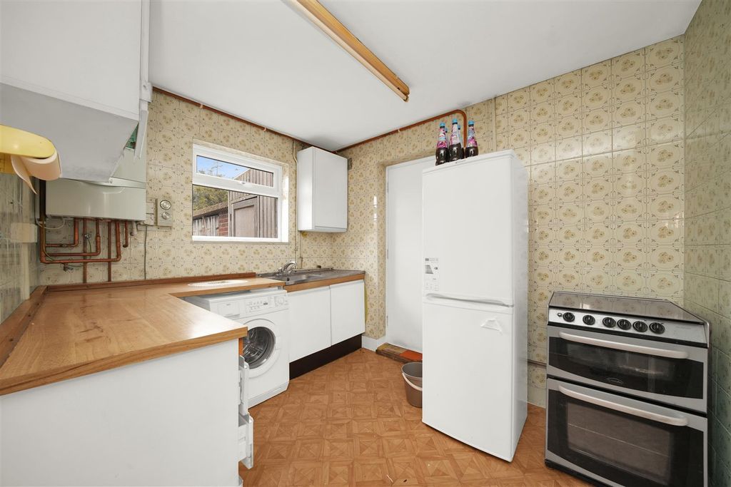 Property photo 3 of 18 Photo 12-03-2026, 12 49 40 (1).Jpg