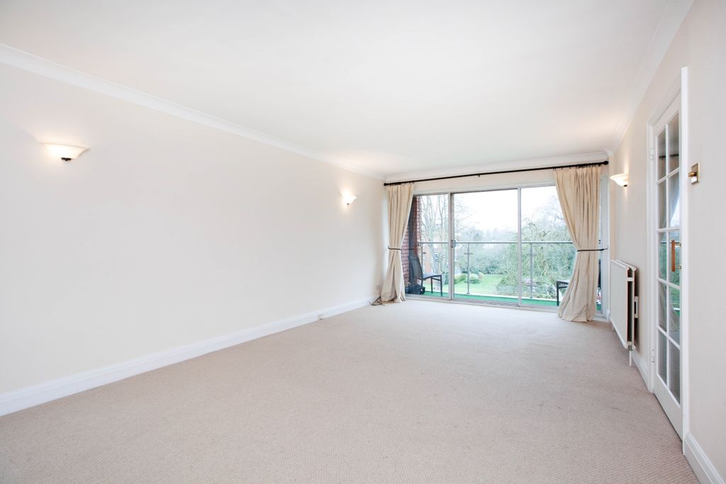 Property photo 3 of 13 Riverine