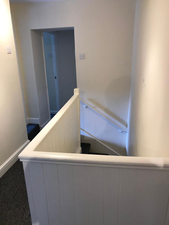 Property photo 3 of 10 Photo 2