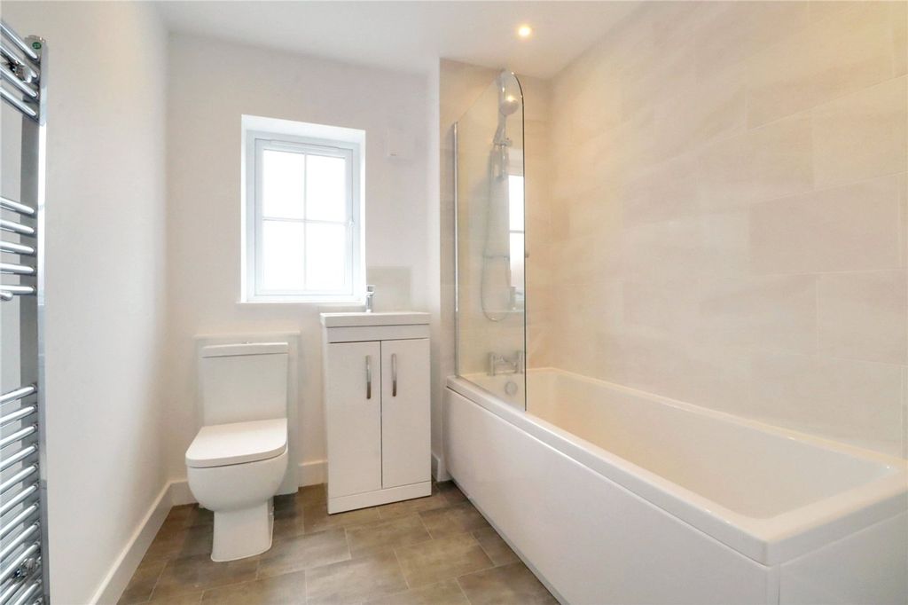 Property photo 3 of 8 Picture No. 05