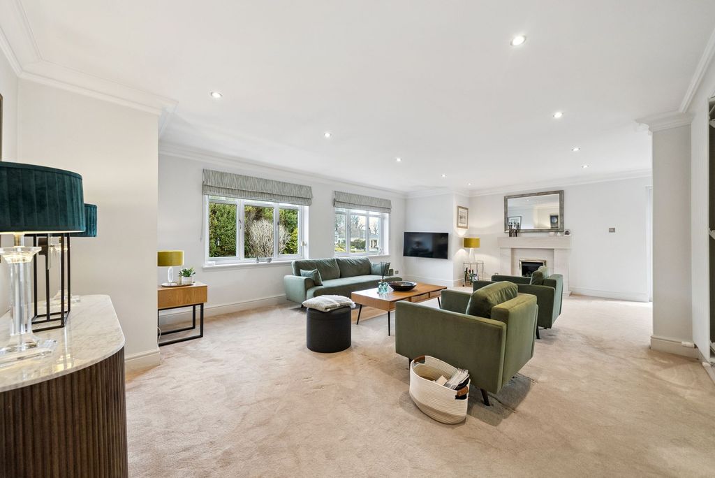 Property photo 3 of 22