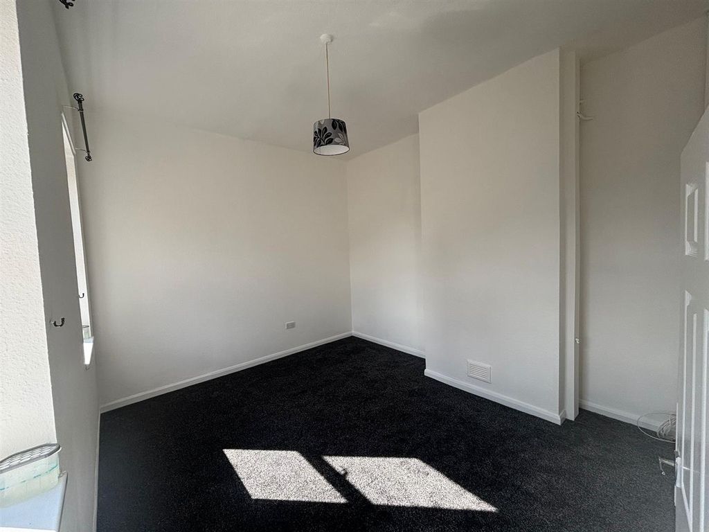 Property photo 2 of 12 5.Jpg