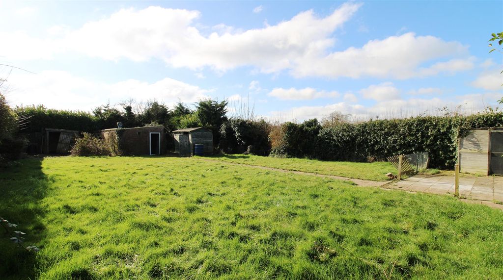 Property photo 2 of 24