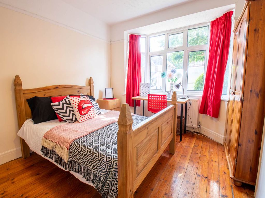 Property photo 2 of 16 Downstairs Bedroom