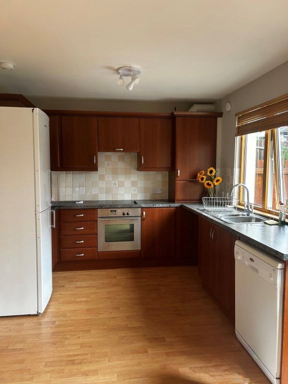 Property photo 2 of 7 Photo 2