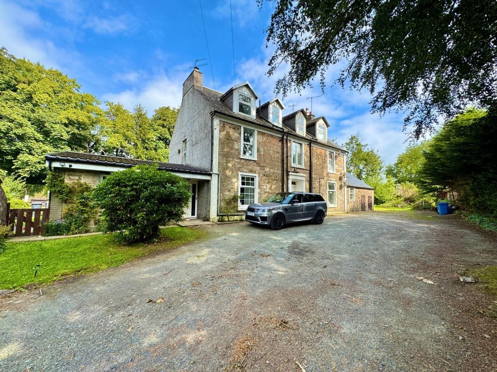 Property photo 1 of 34 External