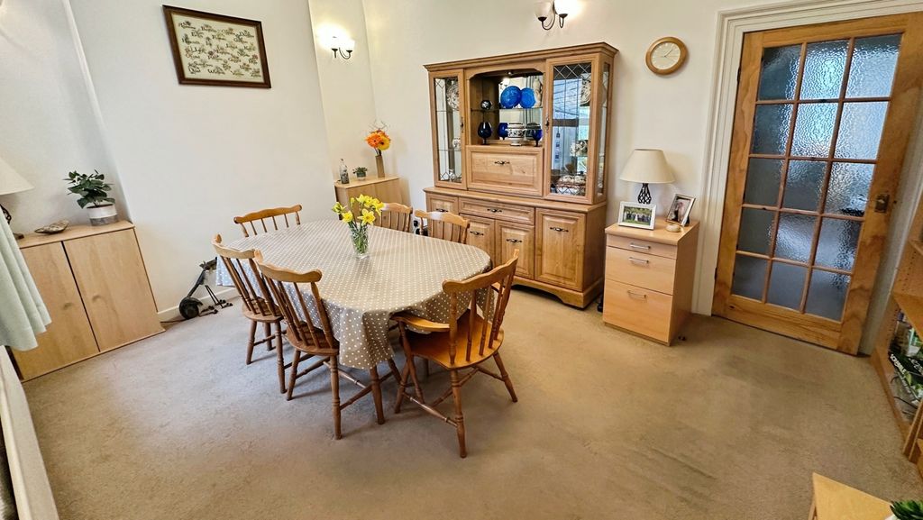 Property photo 3 of 22 Pbox-Img.Jpg