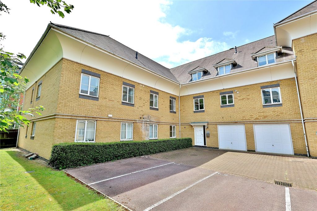 Property photo 1 of 14 Picture No. 15