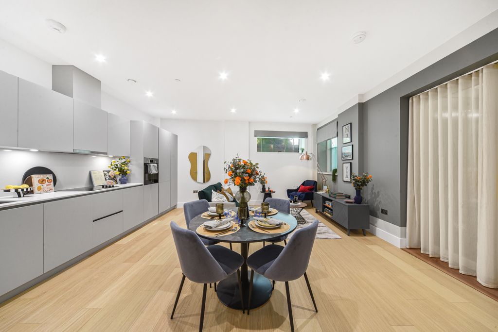 Property photo 3 of 8 Canonbury Corner- Show Apt (1).Jpg