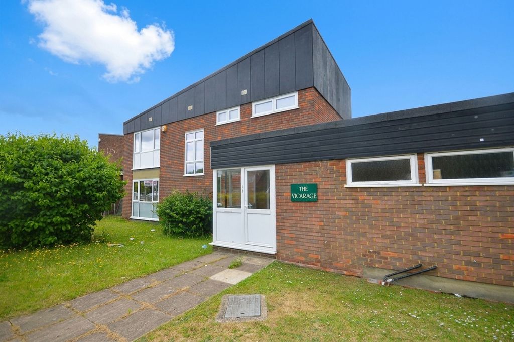 Property photo 1 of 12