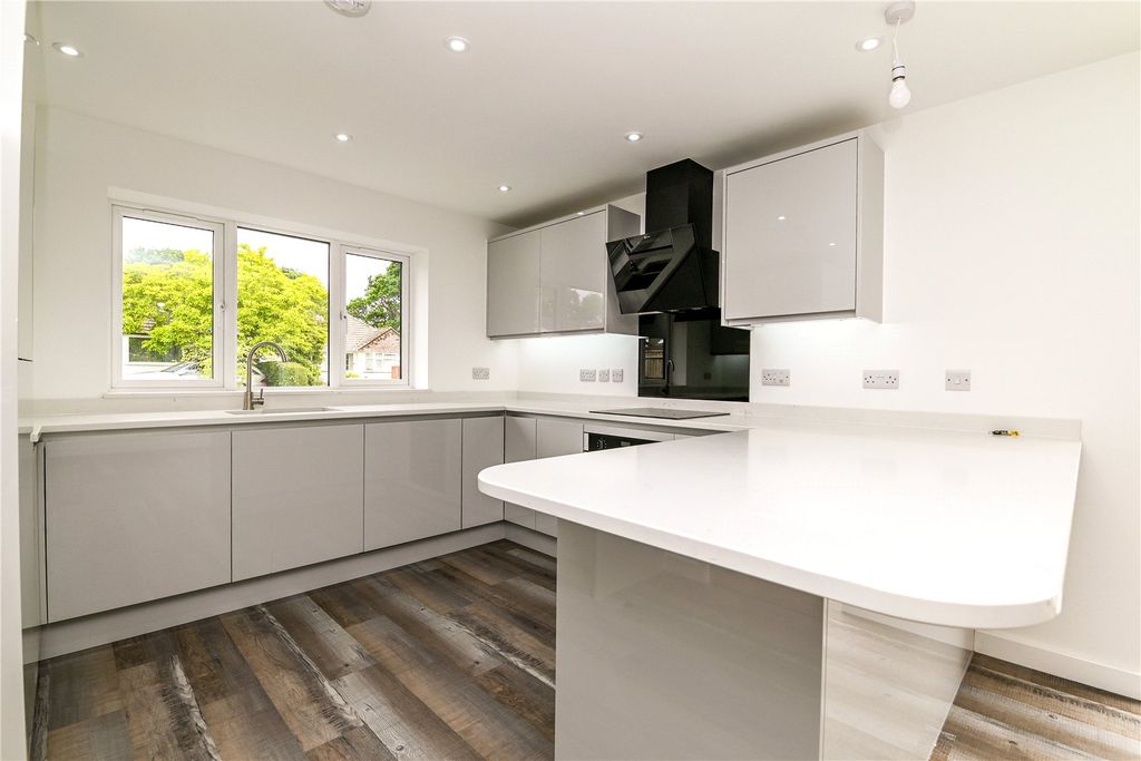 Property photo 2 of 15 Picture No. 39