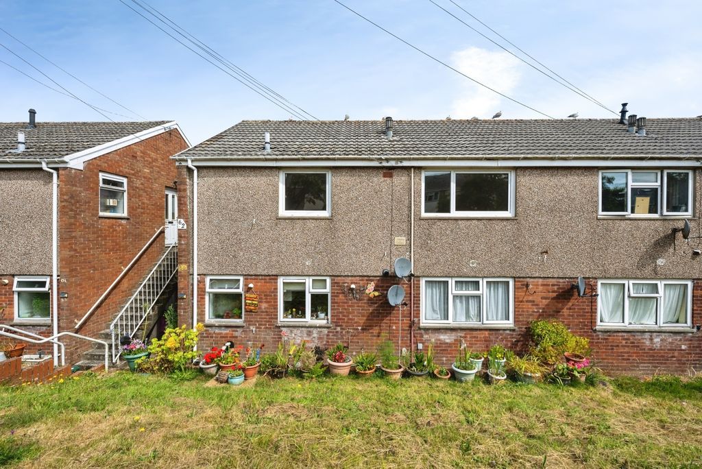 Property photo 1 of 18 Pbox-Img.Jpg