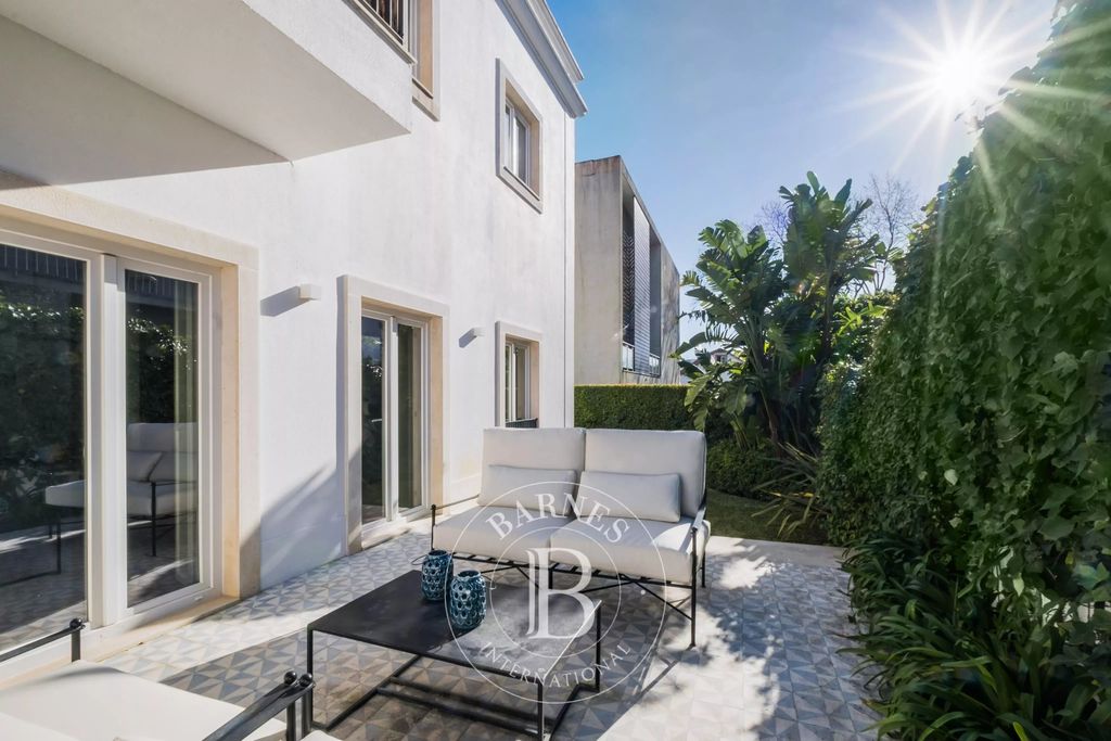 Property photo 1 of 35