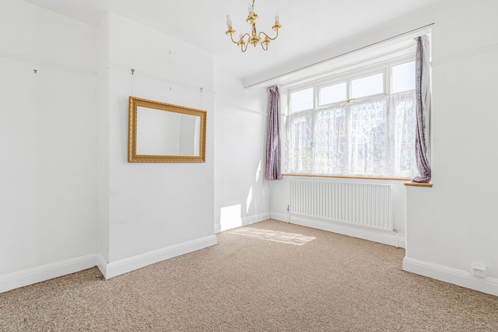 Property photo 2 of 25 2259142
