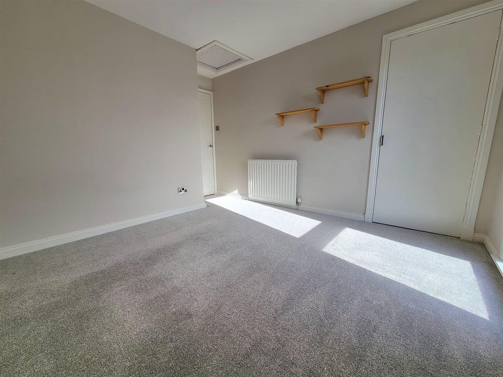 Additional image 14 of 3 bed end terrace house to rentCraigievar Drive, Glenrothes KY7