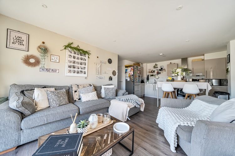 Property photo 3 of 19