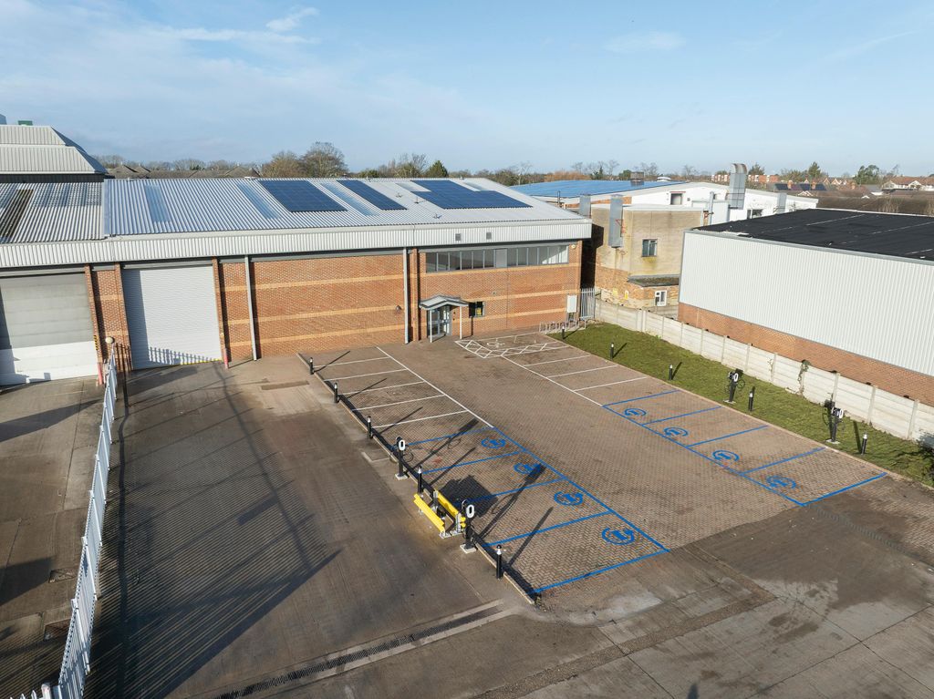 Property photo 1 of 10 External 1.Jpg