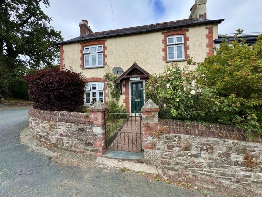 Property photo 1 of 19 Front