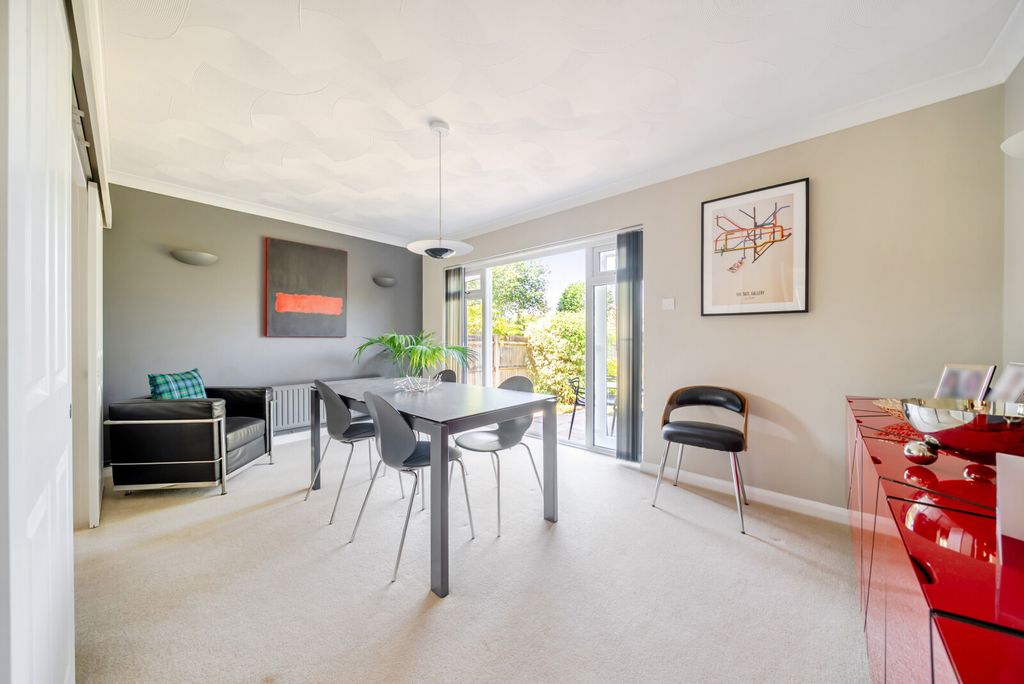 Property photo 3 of 27 1466361-7-6A170F3...