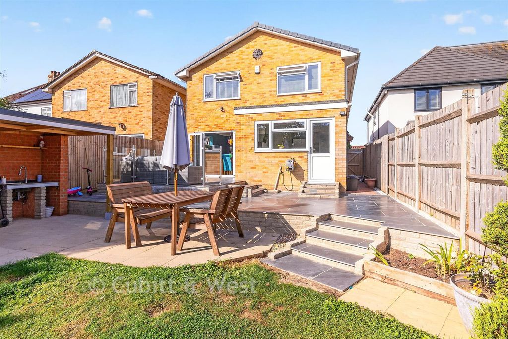Property photo 2 of 14 Rear Garden