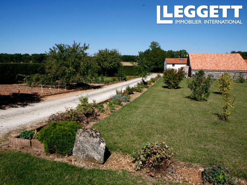 Property photo 2 of 10