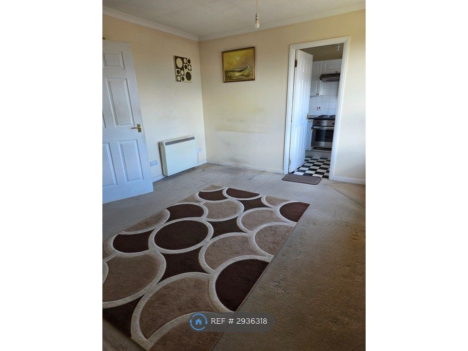 Property photo 1 of 2