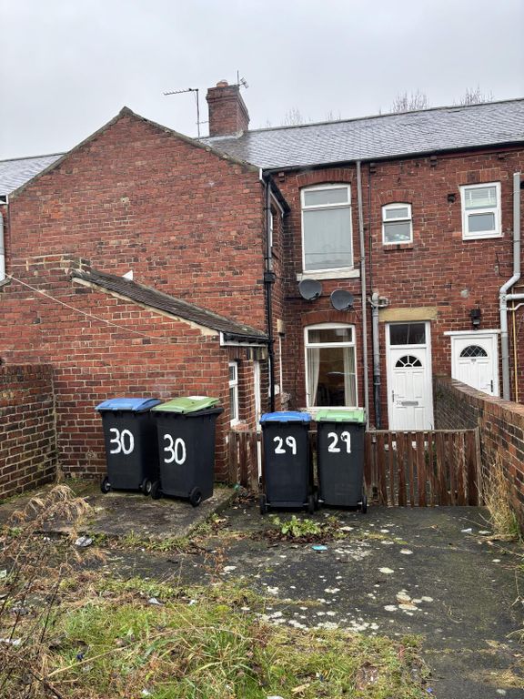 Property photo 1 of 1 2 Bed Flat To Rent Standerton Terrace, Stanley Dh9