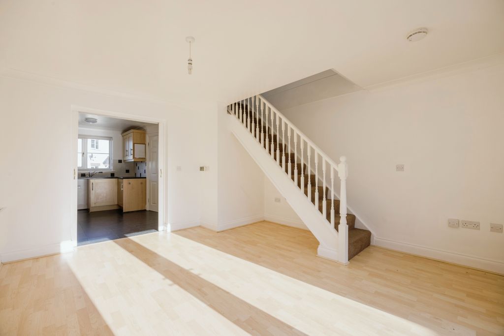 Property photo 3 of 17 Photography
