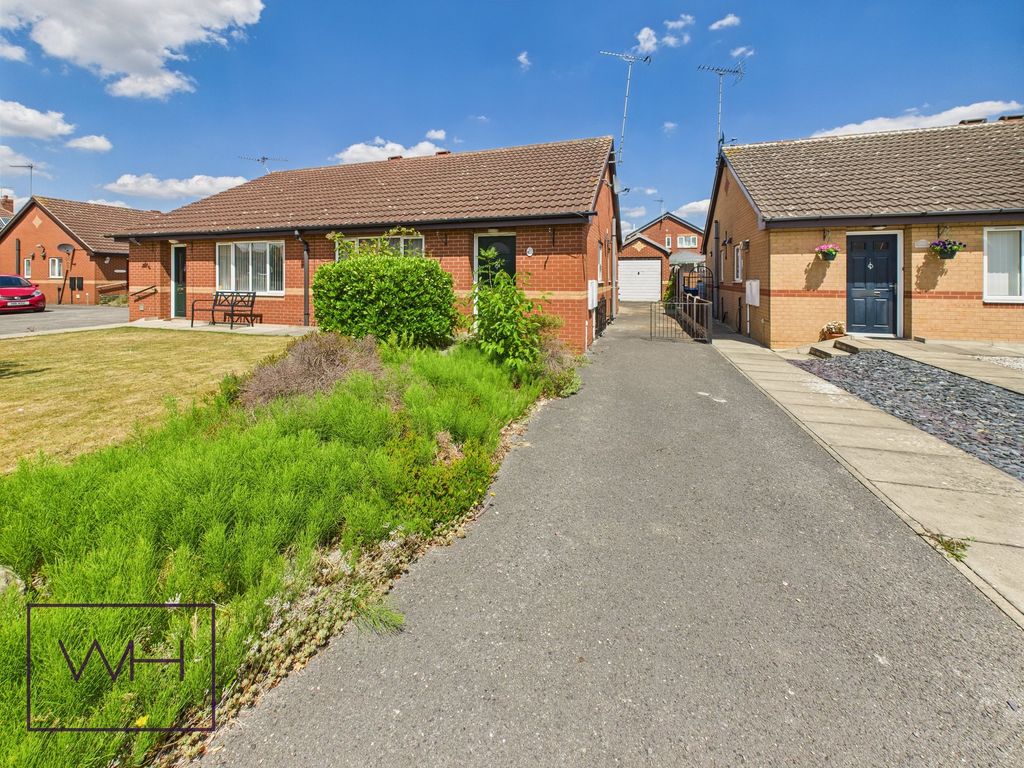 Property photo 1 of 17 Cam03785G0-Pr0274-Still015