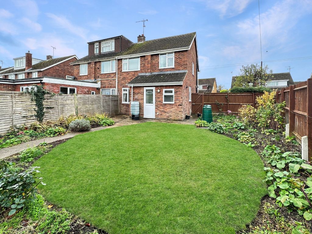 Property photo 2 of 21 4558912