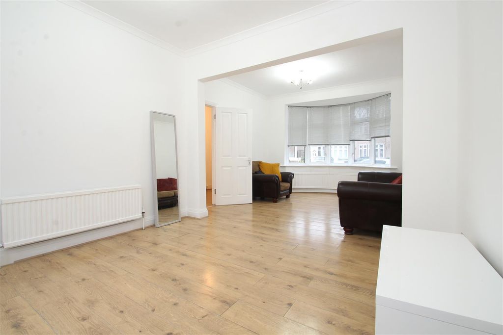 Property photo 3 of 14 Img_1351.Jpg