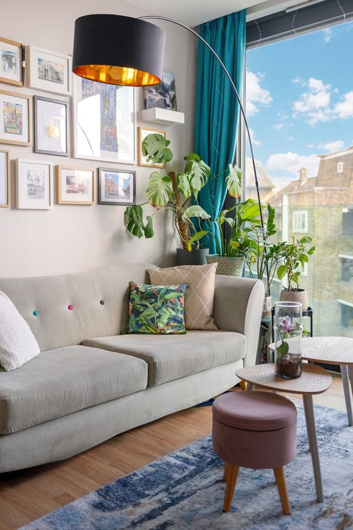 Property photo 1 of 19 Living Area