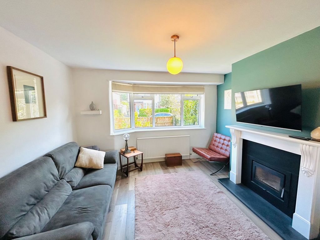 Property photo 2 of 23